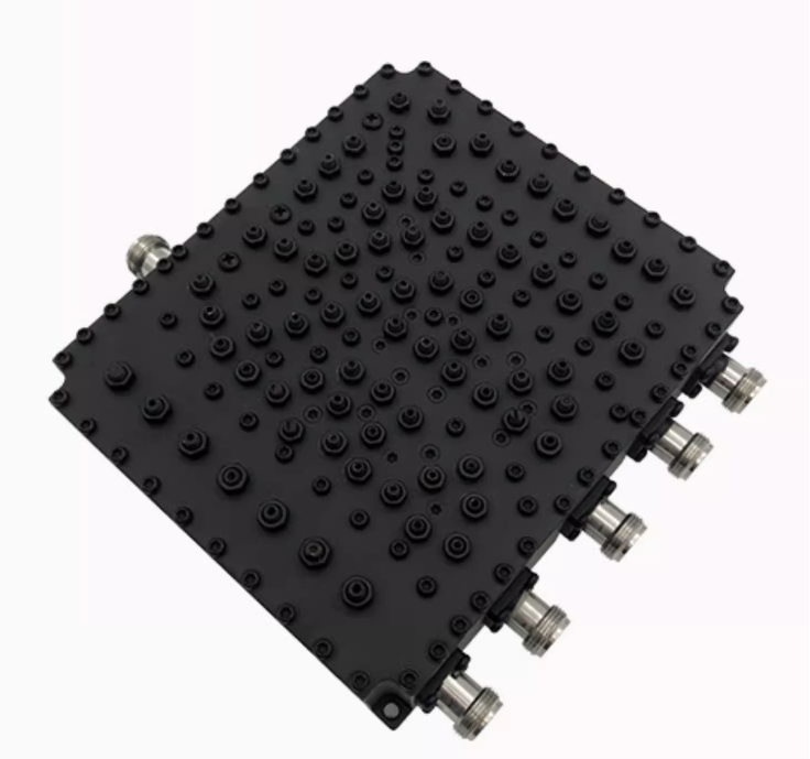  沙湖原种场双频三频四频五频腔体合路器4G+5G